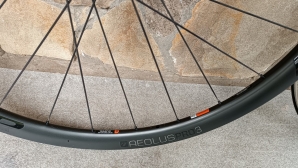 Bontrager Aeolus PRO 3 DB