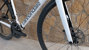 Cannondale SuperSix EVO Carbon Disc 105 Di2