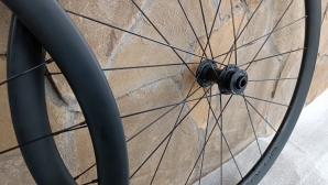 Bontrager Aeolus Elite 35 TLR Disc Road Bike Wheels