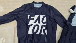 Комплект форми Factor