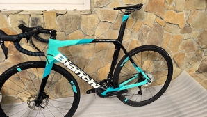 Bianchi Oltre XR3 Di2 Disc (ETT 560)