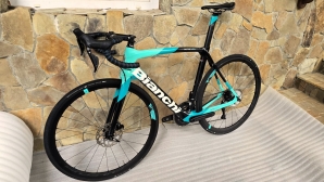 Bianchi Oltre XR3 Di2 Disc (ETT 560)