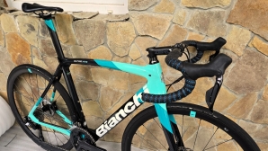 Bianchi Oltre XR3 Di2 Disc (ETT 560)