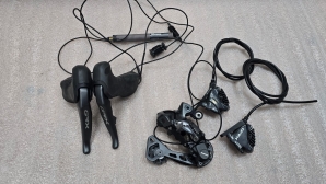 Shimano GRX Di2 Hydraulic Disc 12s