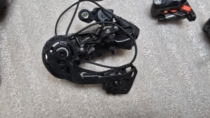 Shimano GRX Di2 Hydraulic Disc 12s