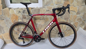 Madone SL 6 AXS Gen 8 Di2 (Ett 863)