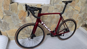 Madone SL 6 AXS Gen 8 Di2 (Ett 863)