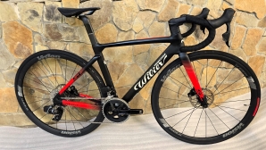 Wilier Cento 10 SL Sram Rival eTap AXS