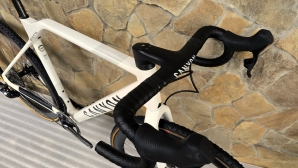 Inflite CF SLX 8 Force eTap Gravel powermetr