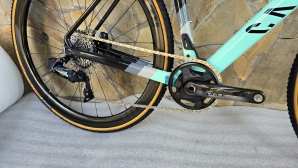 Canyon Inflite CF SLX 8 Force eTap Gravel powermetr
