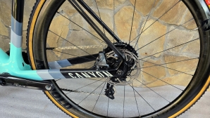 Canyon Inflite CF SLX 8 Force eTap Gravel powermetr