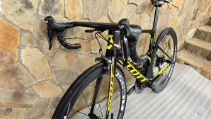 Scott Foil Ultegra Di2 (Ett 535)