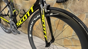 Scott Foil Ultegra Di2 (Ett 535)