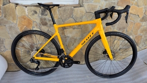 Scott Addict 40 Shimano 105 Di2 (Ett 555)