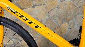 Scott Addict 40 Shimano 105 Di2 (Ett 555)