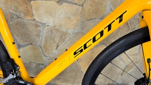 Scott Addict 40 Shimano 105 Di2 (Ett 555)