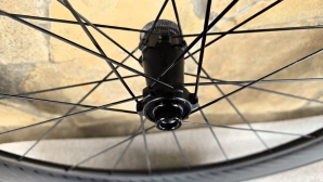 Syncros Capital 1.0 Aero front