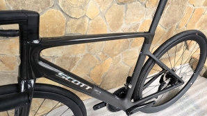 Scott Addict RC 30 105 Di2 (Ett 555)