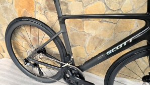 Scott Addict RC 30 105 Di2 (Ett 555)