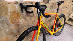 Specialized Roubaix eTap AXS Powermetr (Ett 576)