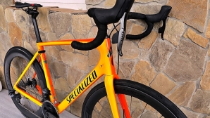 Specialized Roubaix eTap AXS Powermetr (Ett 576)