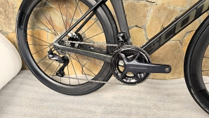 Scott foil Ultegra Di2 Disc (Ett 550)