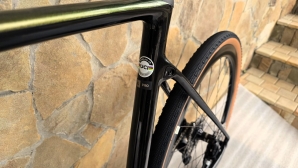 Giant TCX PRO 1 Carbon Rival eTap AXS