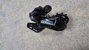 Shimano Ultegra Di2 Shadow RD-R8050 11-s