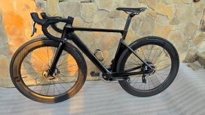 Canyon Aeroad CF SLX eTap Disc (Ett 549)