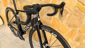Canyon Ultimate CF SLX Ultegra Di2 powermetr (Ett 529)