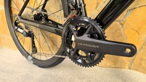 Canyon Ultimate CF SLX Ultegra Di2 powermetr (Ett 529)