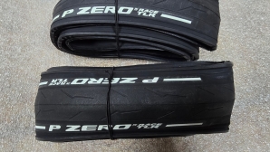 Pirelli P ZERO™ Race TLR SPEEDCore 28-622 Folding tire