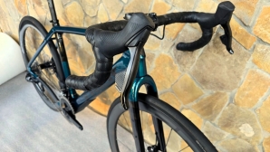 Trek Checkpoint SL 7 eTap