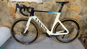 Canyon Aeroad CFR Ultegra Di2 (Ett 572)