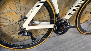 Canyon Aeroad CFR Ultegra Di2 (Ett 572)