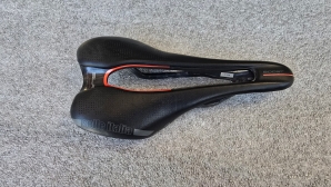 Selle Italia saddle SLR BOOST SUPERFLOW KIT CARBONIO