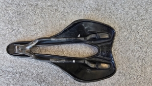 Selle Italia saddle SLR BOOST SUPERFLOW KIT CARBONIO